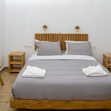 アパートホテル Livadia