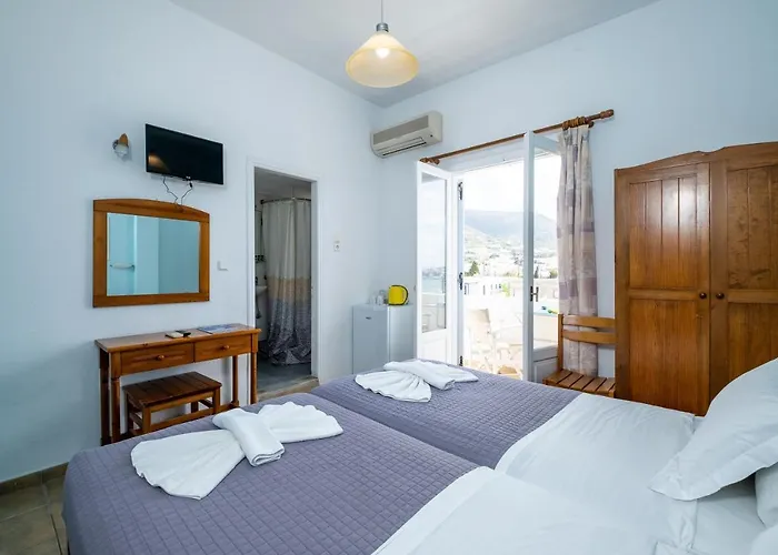 Livadia * パロス島