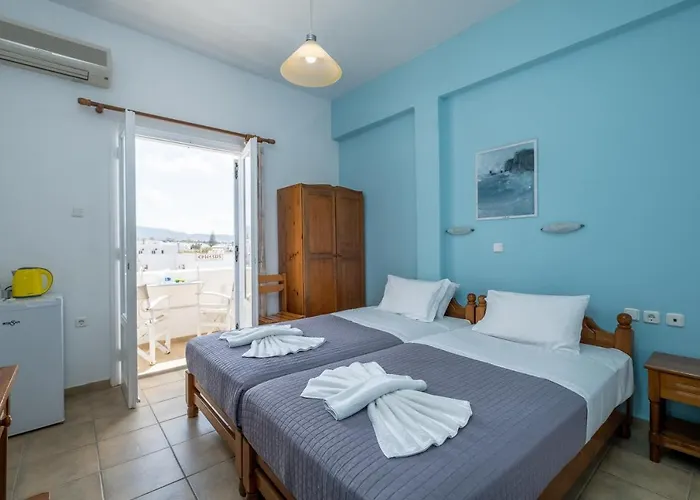 Livadia アパートホテル