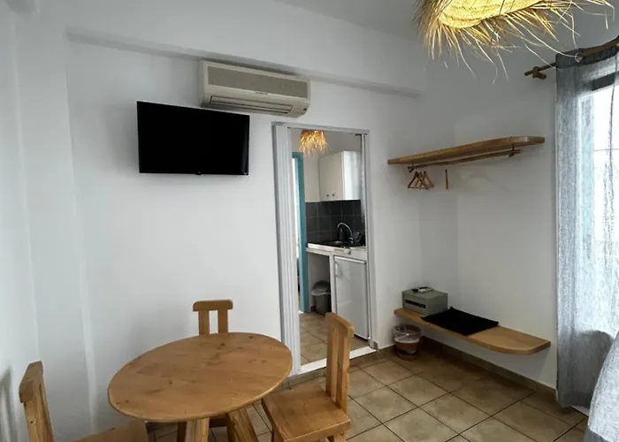 Livadia * パロス島