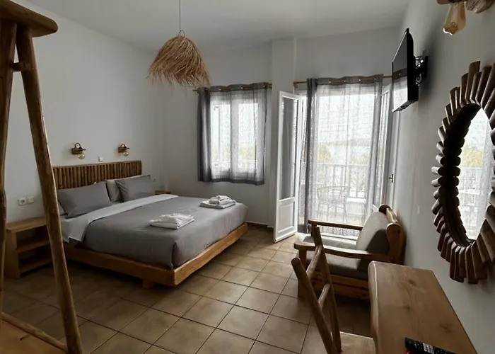 Livadia アパートホテル パロス島