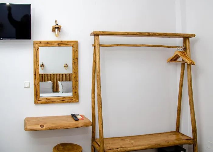 Livadia * パロス島