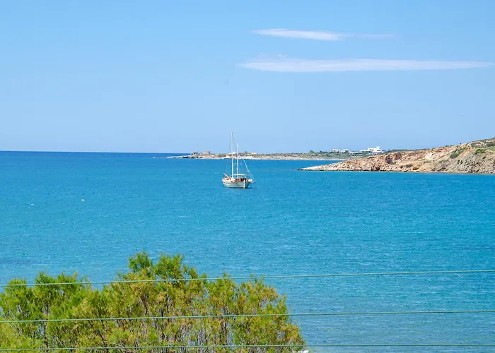 Livadia アパートホテル