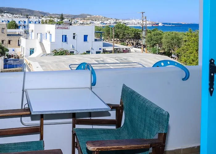 Livadia パロス島