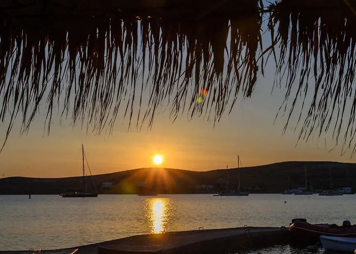 Livadia アパートホテル