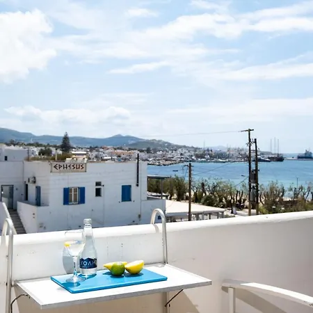 Livadia מלון דירות