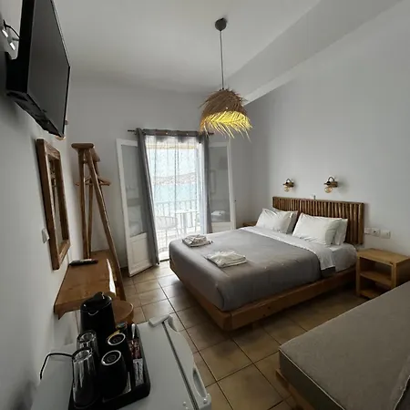 Livadia Aparthotel