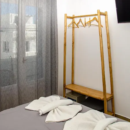 Livadia Aparthotel Páros