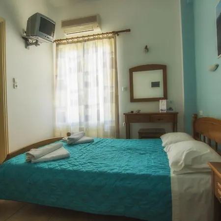 Livadia 아파트호텔 Páros